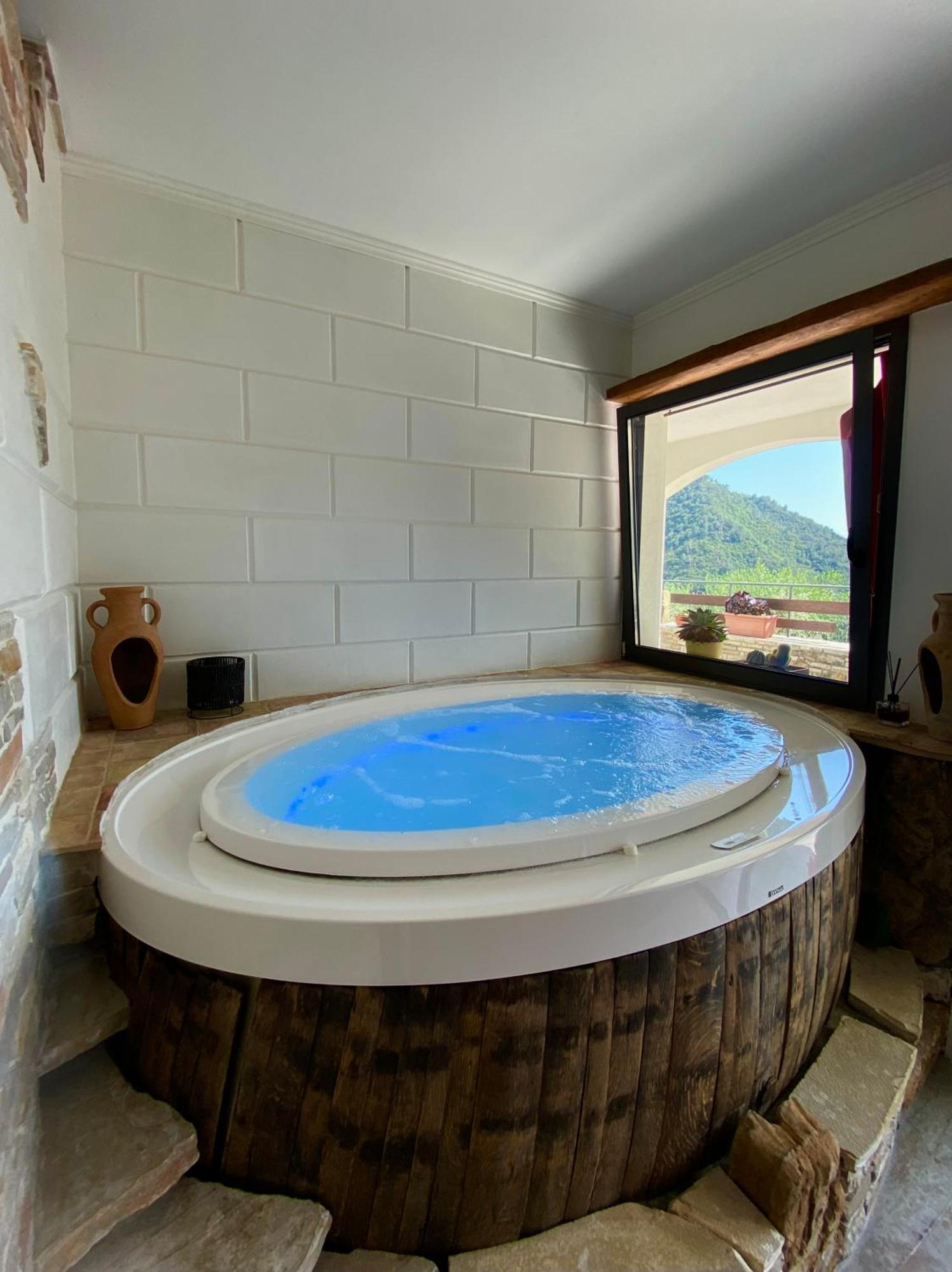 Agriturismo Colline Morghetta Isolabona ภายนอก รูปภาพ