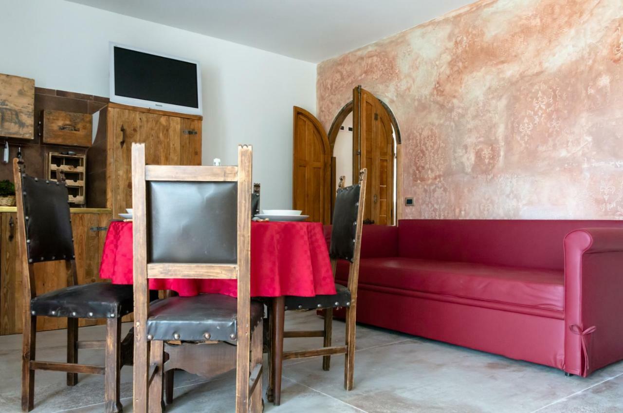 Agriturismo Colline Morghetta Isolabona ภายนอก รูปภาพ